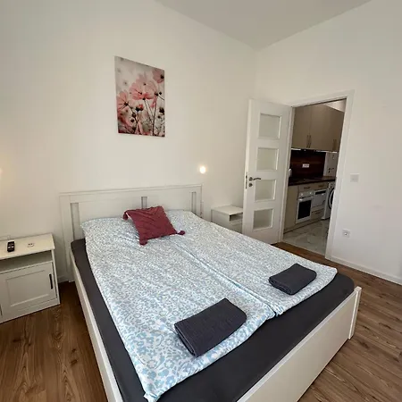 Apartment Kings Corner By Downtown *