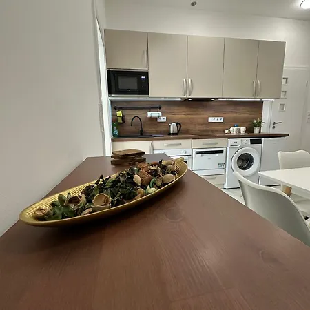 Apartment Kings Corner By Downtown