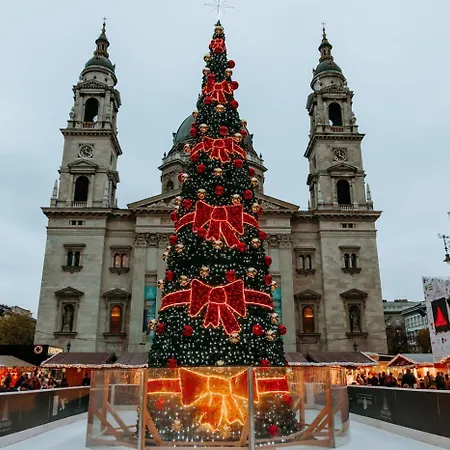 Kings Corner By Downtown *